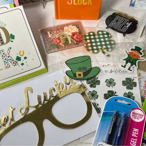 A LITTLE LUCK FOR YOU GIFT SET - Picture 5 of 15